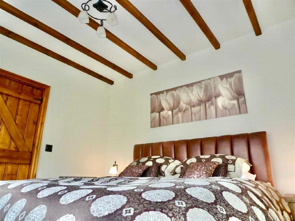 Beautiful Ancient Stone Cottage, Local Walks & Pub! Conwy Eksteriør billede